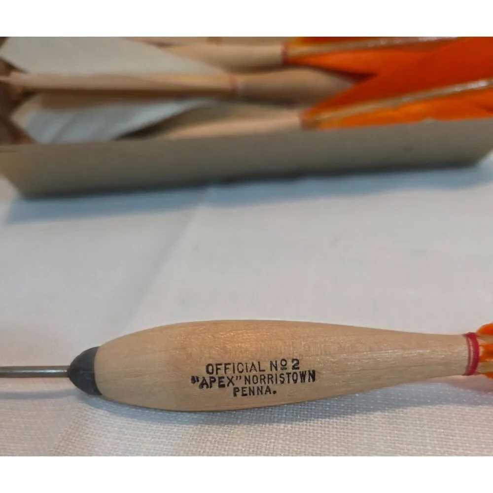 Vintage Apex No 2 Tournament Darts Feather Flights Original Box Norristown PA